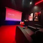 Cinema Et Jacuzzi Prive * Melun