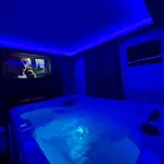 Cinema Et Jacuzzi Prive *
