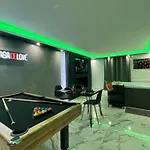 Hébergement de vacances Cinéma Et Jacuzzi Privé *