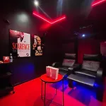 Cinéma Et Jacuzzi Privé Hébergement de vacances Melun