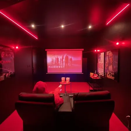 Cinema Et Jacuzzi Prive Ferienhaus *