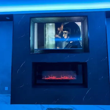 Cinema Et Jacuzzi Prive