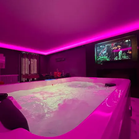 Cinéma Et Jacuzzi Privé *