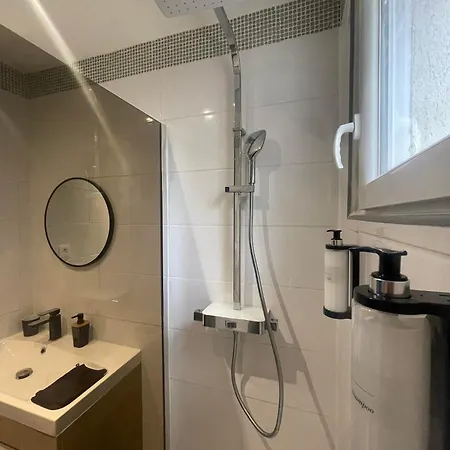 Cinema Et Jacuzzi Prive Melun