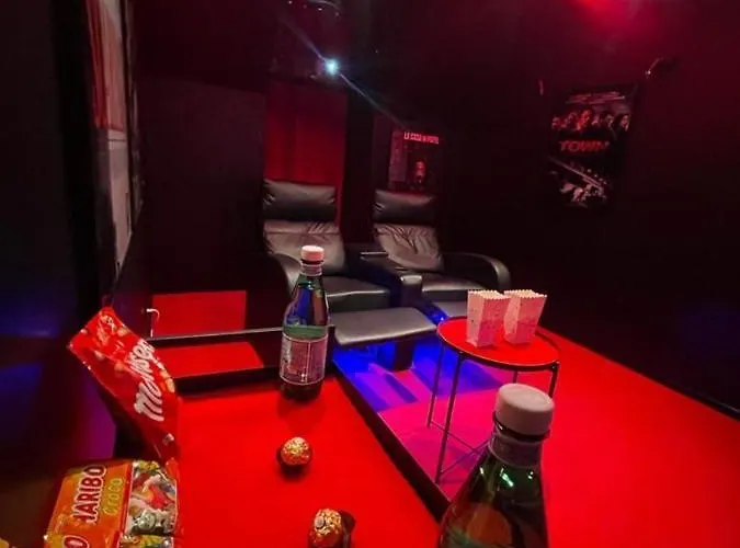 Holiday home Cinema Et Jacuzzi Prive Melun